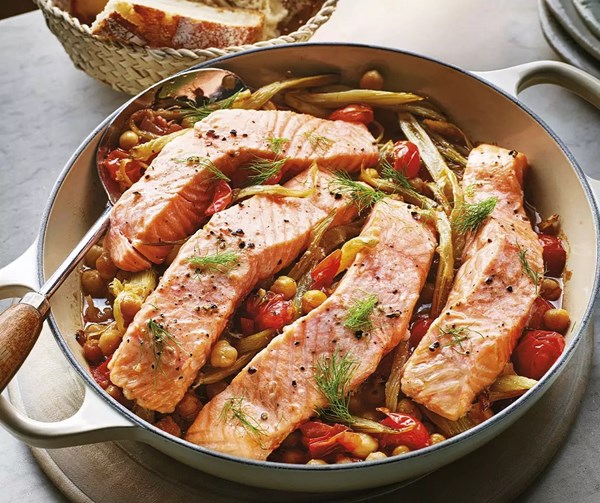 Salmon, fennel & chickpea stew 
