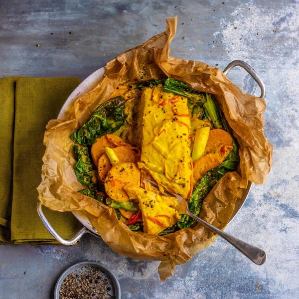 Salmon, greens and sweet potato 'en papillote'
