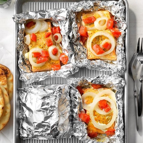 Salmon grilled in foil