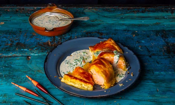 Salmon in puff pastry with a Champagne sauce