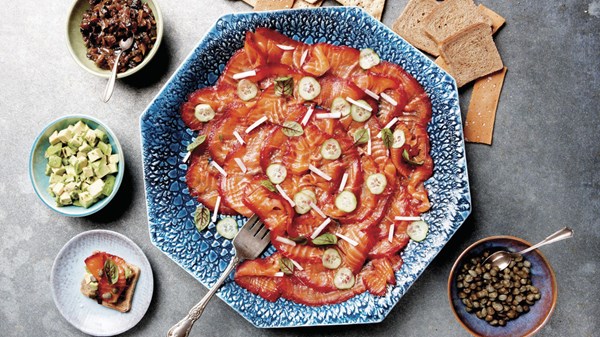 Salmon lox with onion jam and avocado