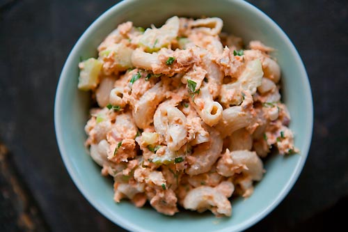 Salmon macaroni salad