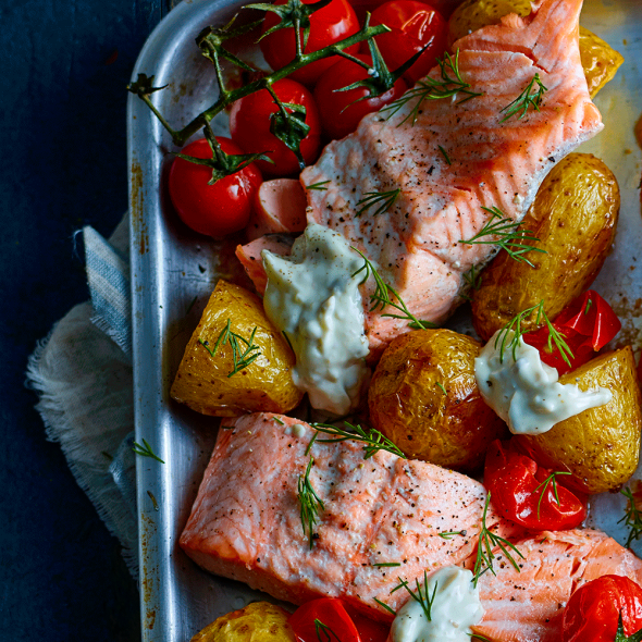 Salmon, potato and tartare sauce traybake