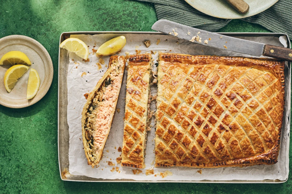 Salmon puff pastry pie
