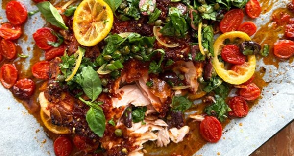 Salmon puttanesca 