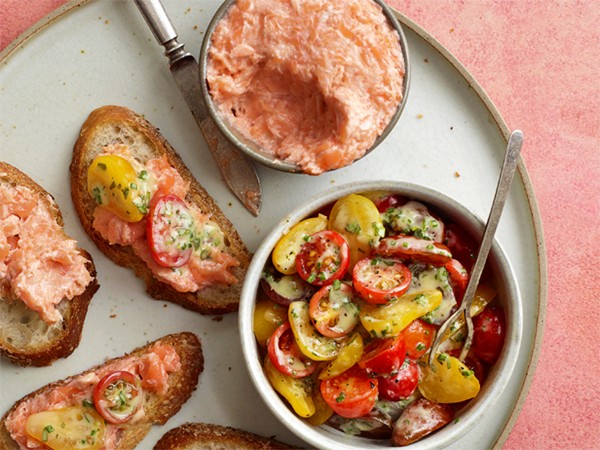 Salmon rillettes with tomato salad