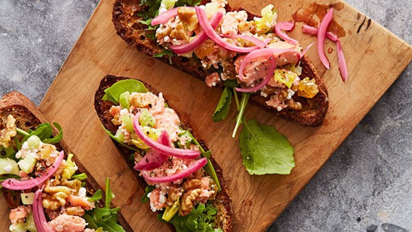 Salmon salad with celery and walnuts
