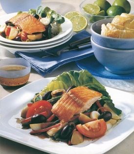 Salmon salade Niçoise