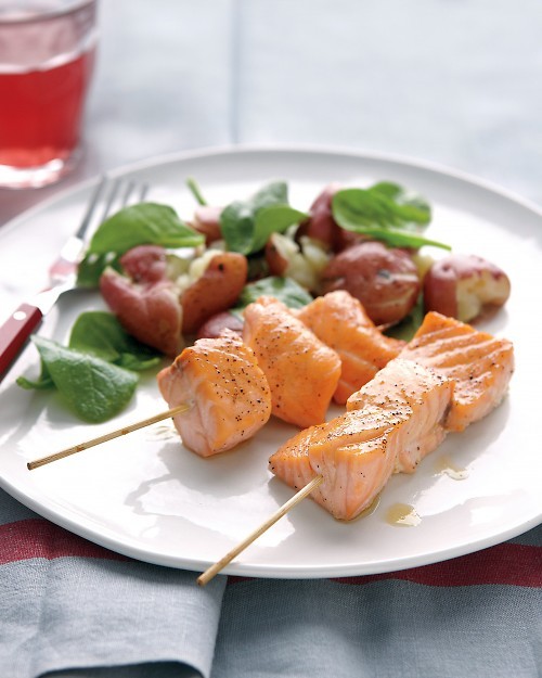 Salmon skewers with smashed potatoes