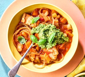 Salmon spaghetti soup with broccoli pesto