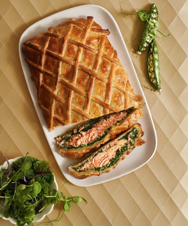 Salmon, spinach & mozzarella in pastry, November 2001