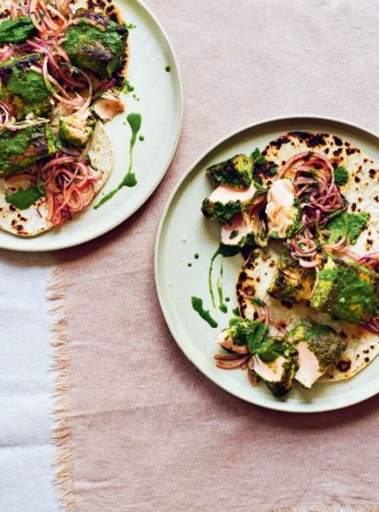 Salmon tikka skewers marinated in green chilli, basil and coriander (Haraa bharaa fish tikka)