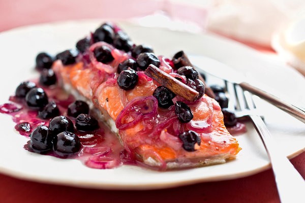 Salmon with agrodolce blueberries
