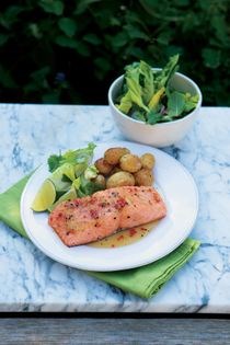 Salmon with baked new potatoes