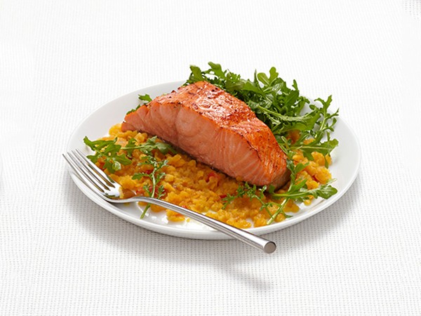 Salmon with curried lentils
