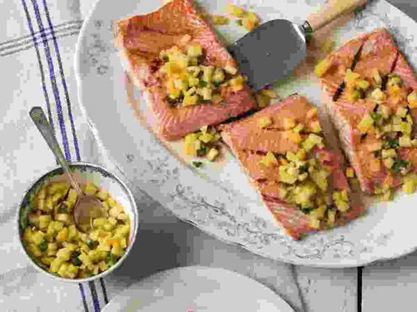 Salmon with mango salsa