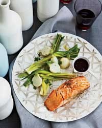 Salmon with red wine-balsamic sauce