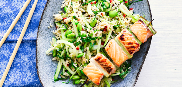 Salmon yakitori with stir-fried brown rice