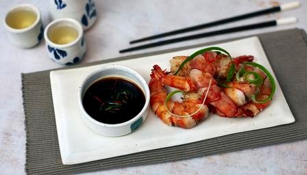 Salt-and-pepper Szechuan prawns with soy chill dipping sauce