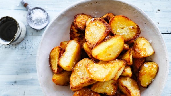 Salt and vinegar crispy potatoes 