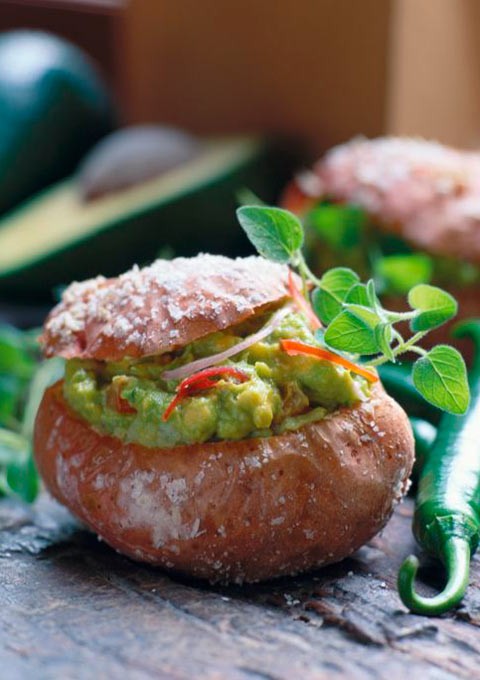 Salt-baked potatoes with guacamole