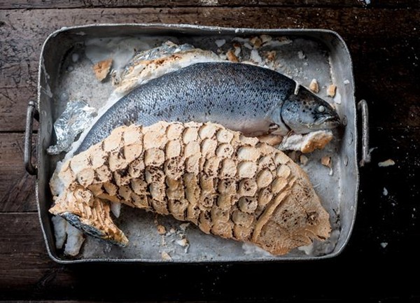 Salt-baked salmon