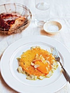 Salt cod brandade with rösti and egg yolk (Brandade de morue, rösti, jaune d'oeuf)