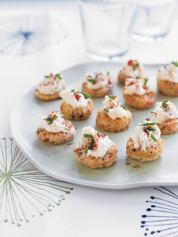 Salt cod pâté with crostini