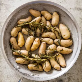 Salt-crusted fingerling potatoes