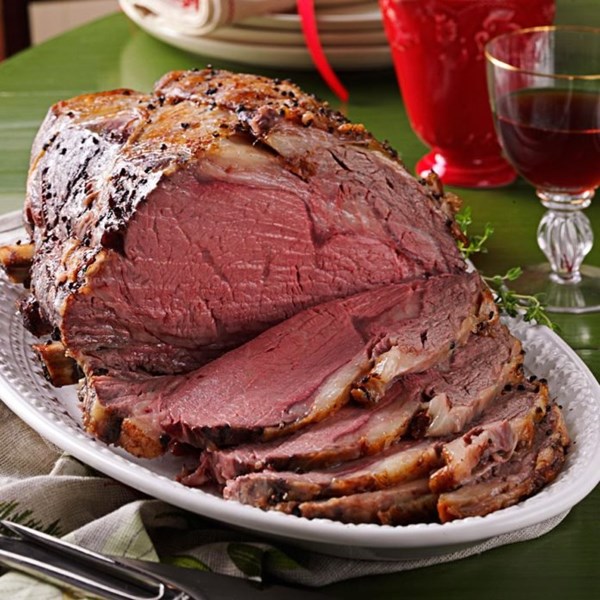 Salt-encrusted prime rib