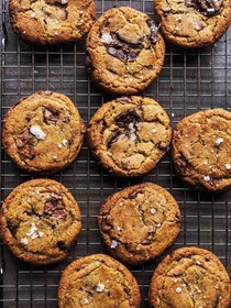 Salted brown butter chocolate chunk cookies