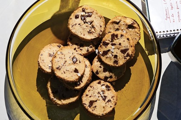 Salted butter & chocolate chunk shortbread