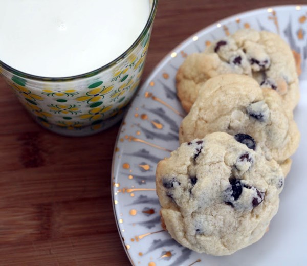 Salted butter jumbles with blueberries, coconut & chocolate chips