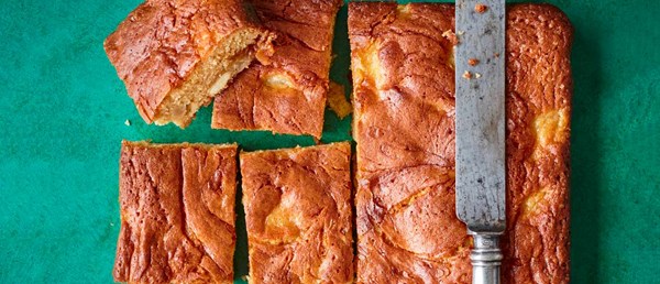 Salted caramel and pear blondies