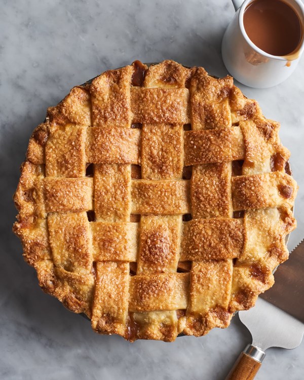Salted caramel apple pie