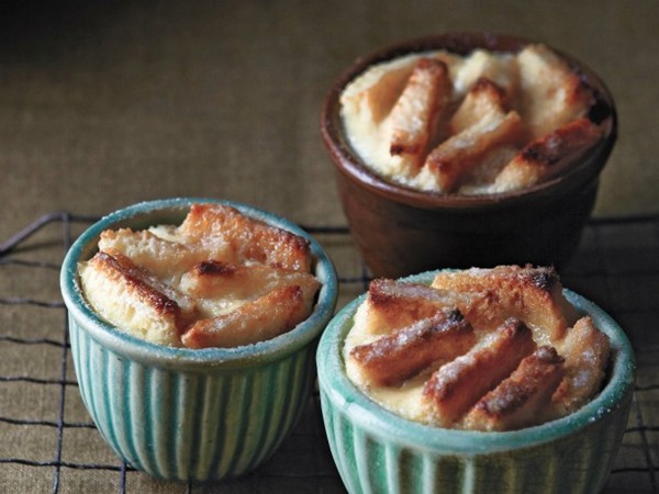 Salted caramel banana bread puddings