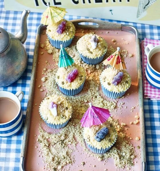 Salted caramel 'beach babe' cupcakes