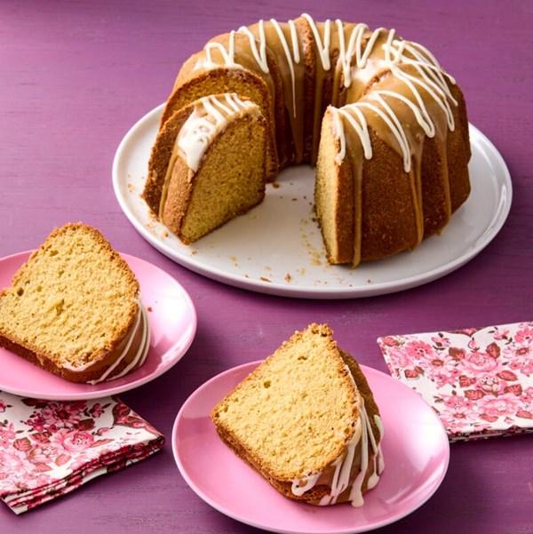 Salted caramel bundt cake