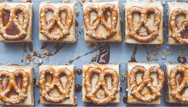 Salted caramel cheesecake bites