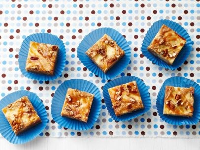 Salted caramel cheesecake blondies