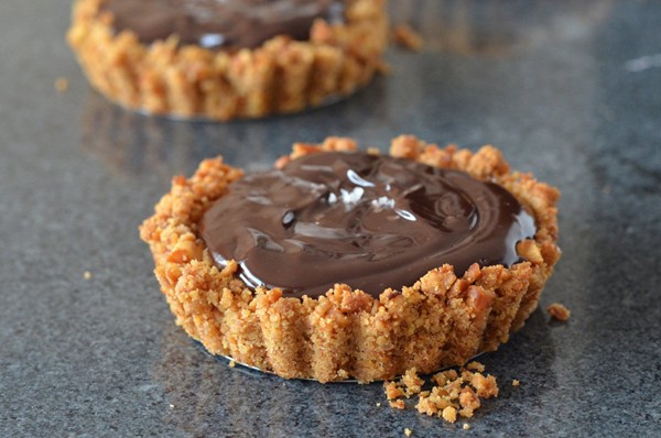 Salted caramel chocolate tarts