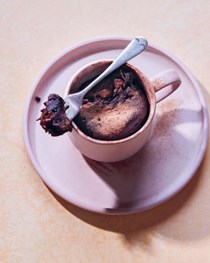 Salted caramel chocolate truffle [mug cake]