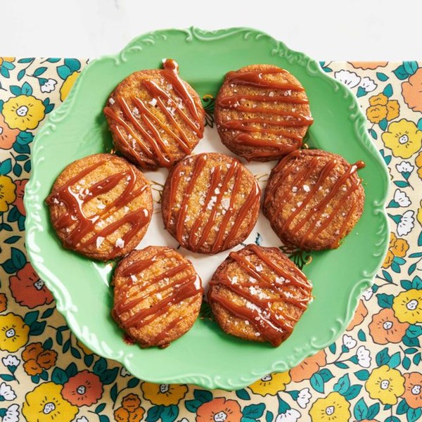 Salted caramel cookies