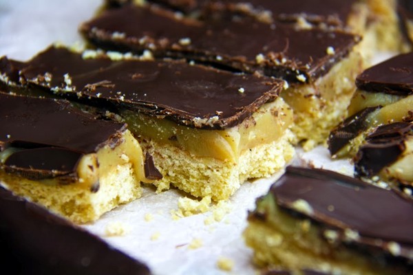 Salted caramel millionaires shortbread