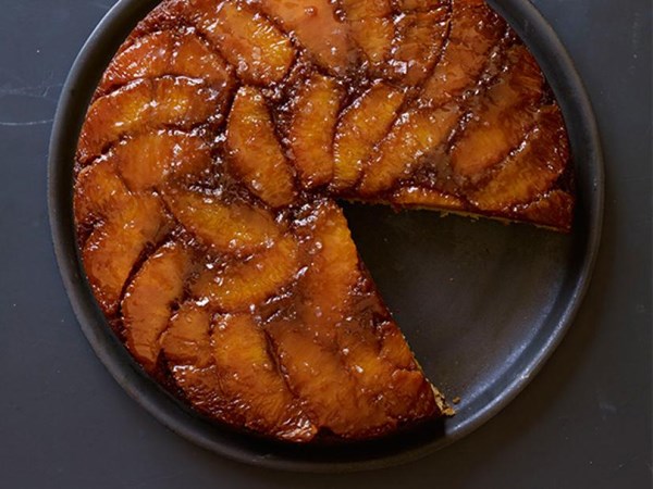 Salted caramel-orange upside-down cake 