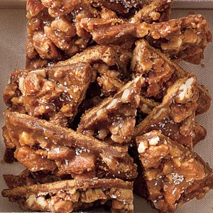 Salted caramel-pecan bars
