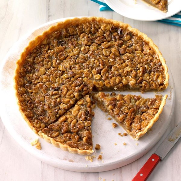 Salted caramel walnut tart
