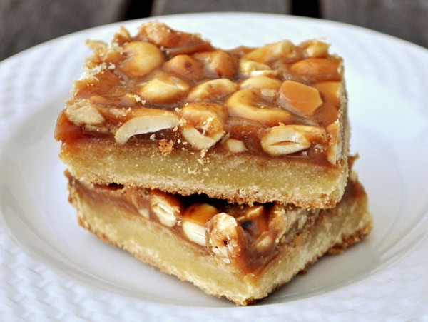 Salted cashew caramel bars