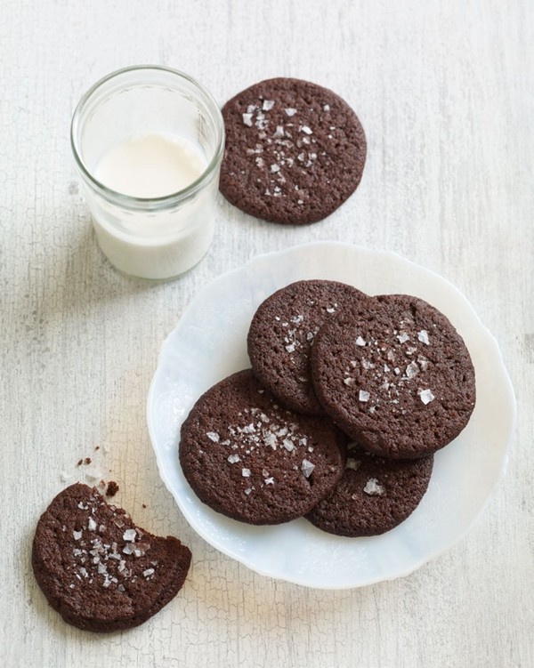 Salted chocolate shortbread