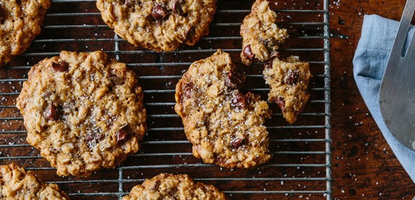 Salted oatmeal chocolate chip cookies